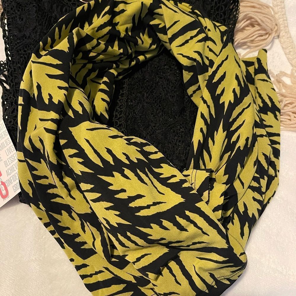 Green & black Maxi Skirt. Reminds me of a dinasour footprint small luLaRoe - Picture 2 of 5